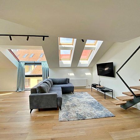Loft 1 Bd Old Town Apartment By Hostlovers Kaunas Exterior foto