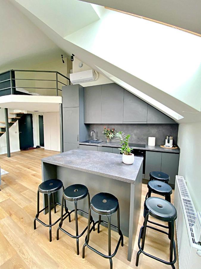 Loft 1 Bd Old Town Apartment By Hostlovers Kaunas Exterior foto