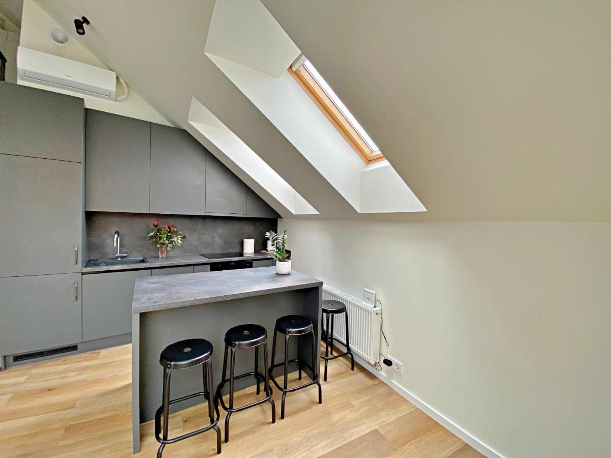 Loft 1 Bd Old Town Apartment By Hostlovers Kaunas Exterior foto
