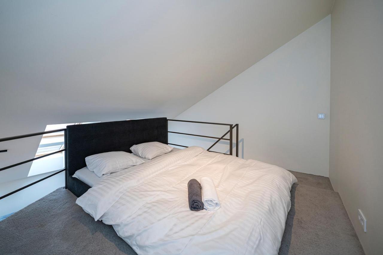 Loft 1 Bd Old Town Apartment By Hostlovers Kaunas Exterior foto